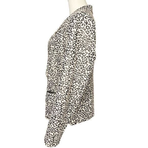 CHICO'S Faux Suede Animal Print‎ Blazer Jacket One Button Closure Size Medium - Picture 5 of 12